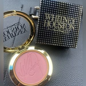 MAC Whitney Houston powder blush Nippy’s Pink Rose 6g
